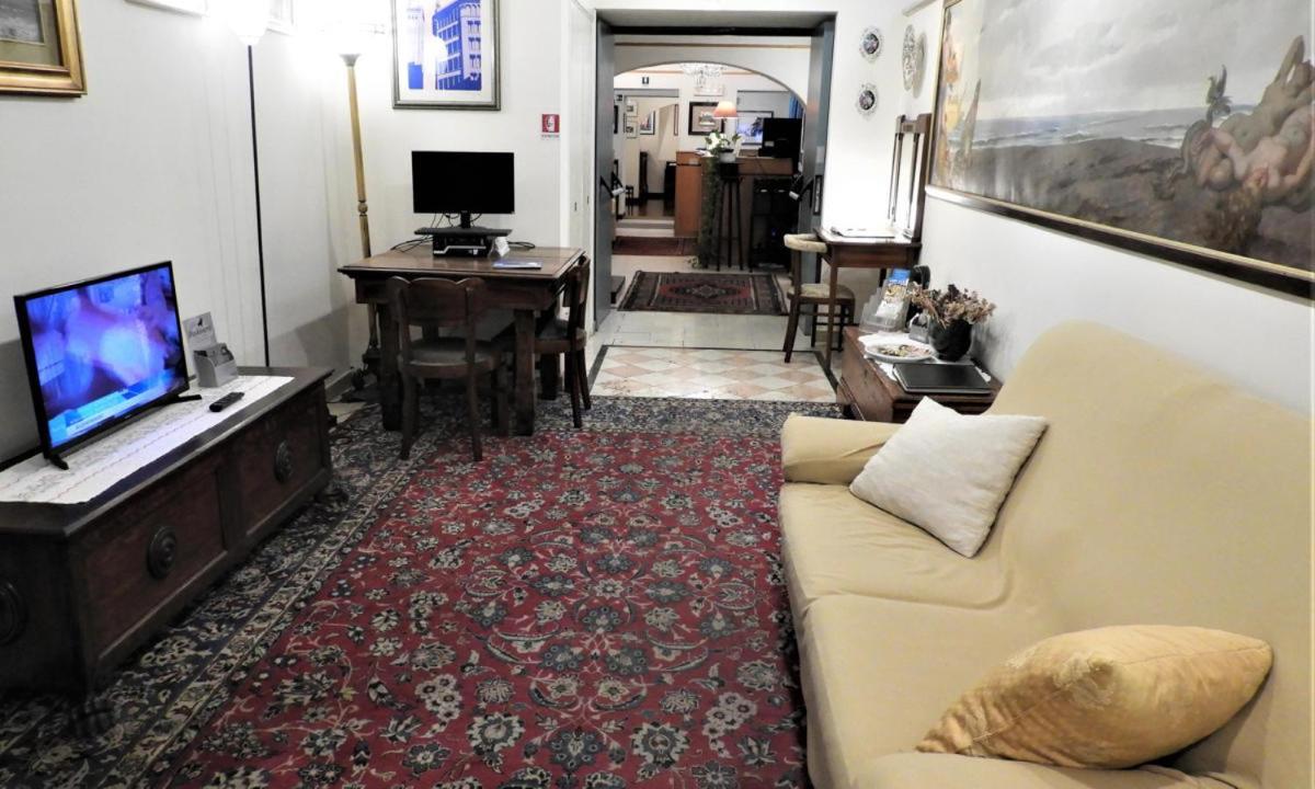 Deco Hotel Perugia Esterno foto