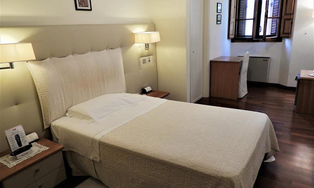 Deco Hotel Perugia Esterno foto