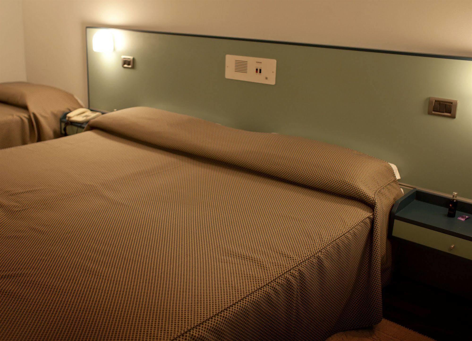 Deco Hotel Perugia Esterno foto
