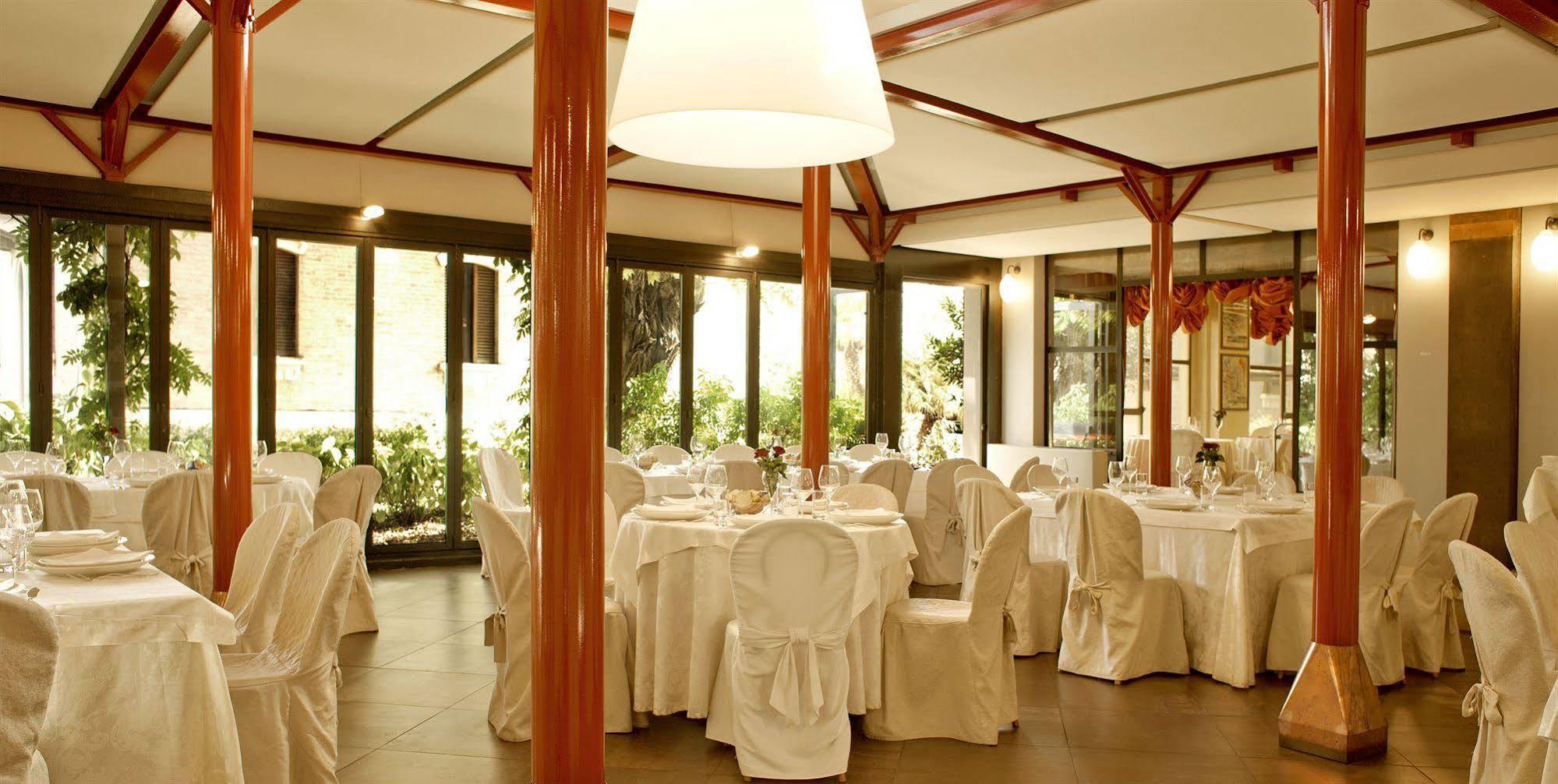 Deco Hotel Perugia Esterno foto