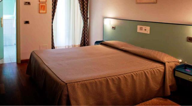 Deco Hotel Perugia Esterno foto